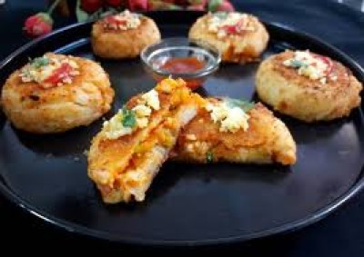 Aloo Tikki Pizza